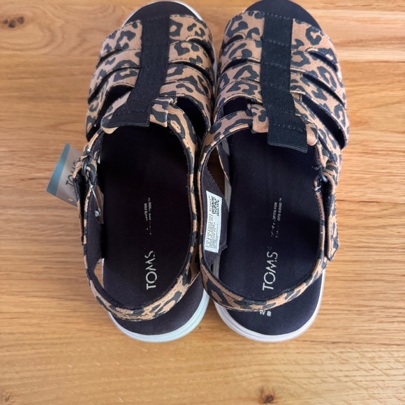 NWT Toms Fisherman Lug Sandals in "Toffee Leopard Canvas" Size 8 - Picture 8 of 10